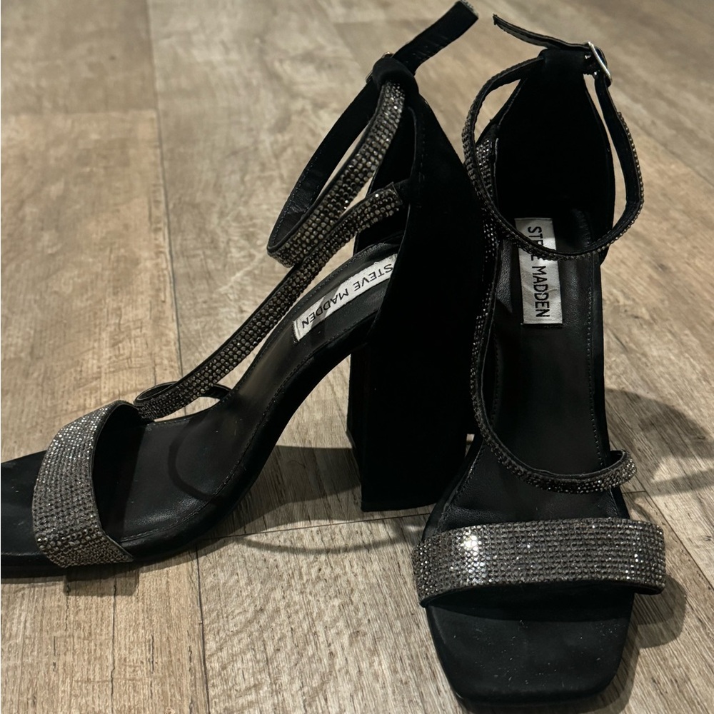 Steve Madden black suede heels with diamonds size 9 - almost new